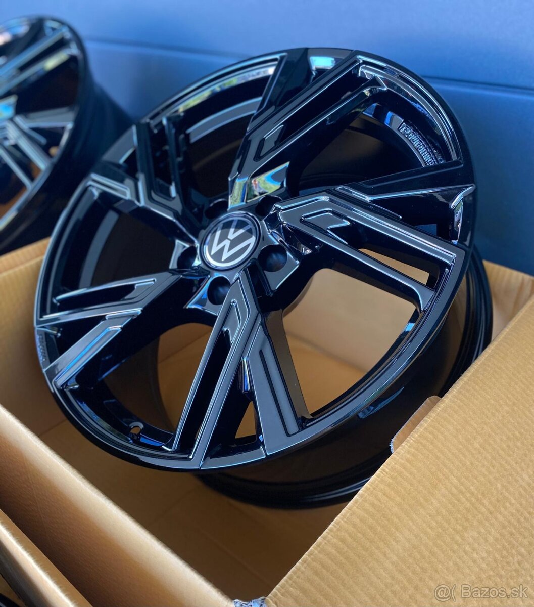 5x112 R18 MAM RS5 Black - 7
