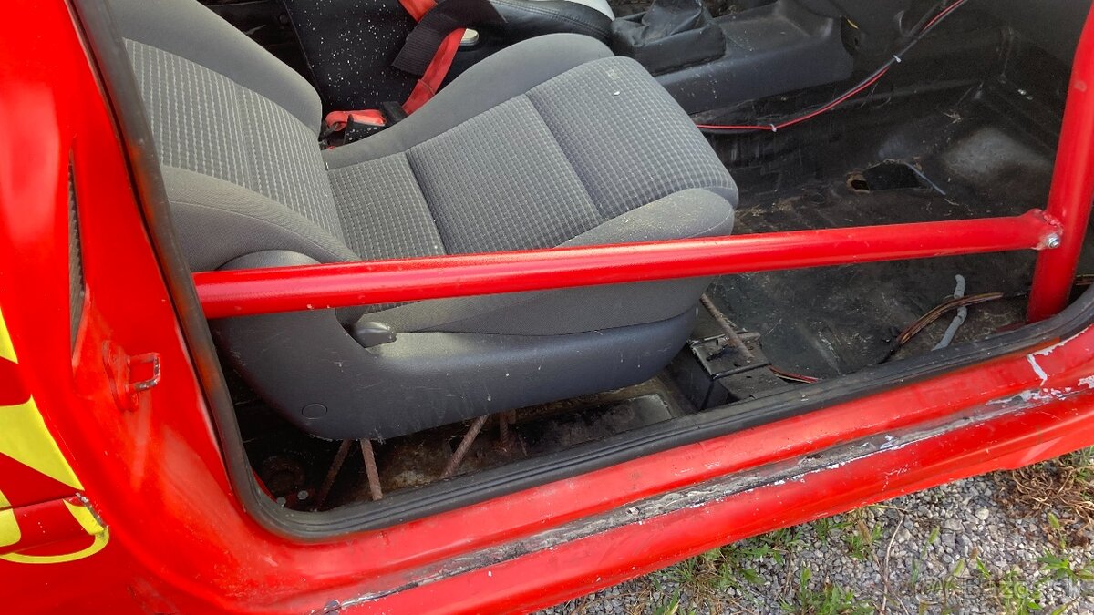 Opel Corsa B 1,6 - ideálne na slalom - 7