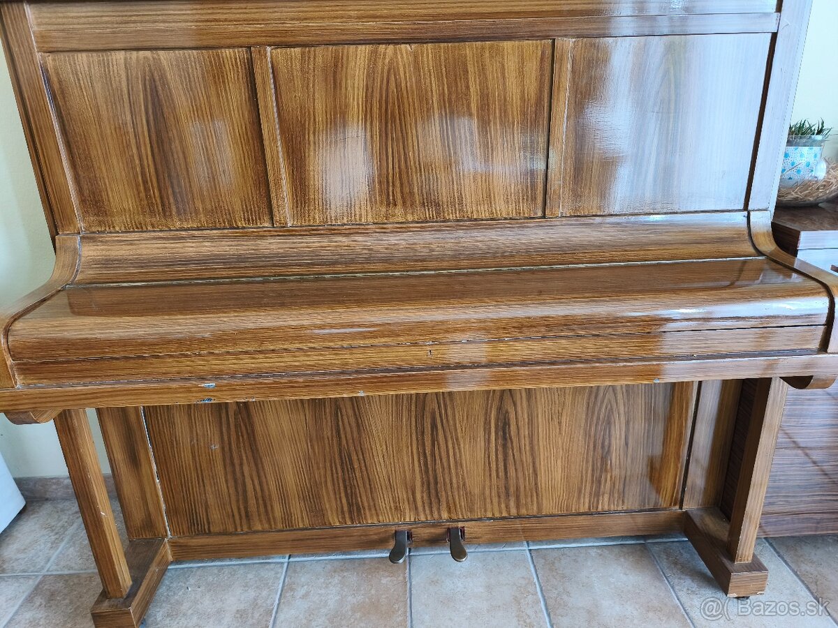 Predám starožitný klavír – krásny kus histórie s dušou - 7