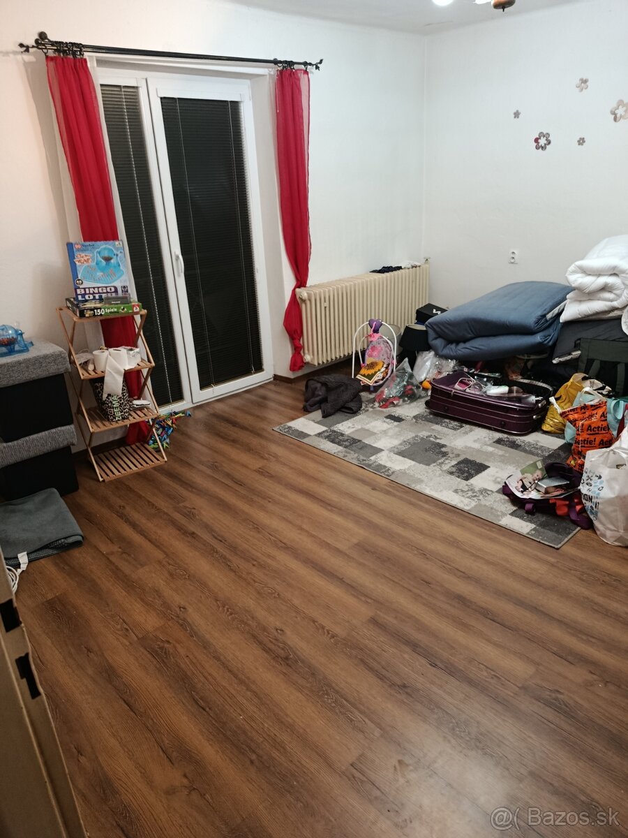 Predáme pekný slnečný Rodinný dom v časti Nadabula - 7