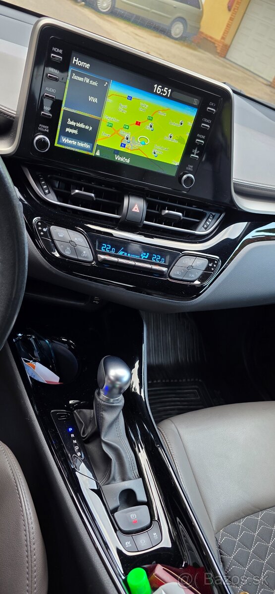Toyota C-HR Hybrid - 7
