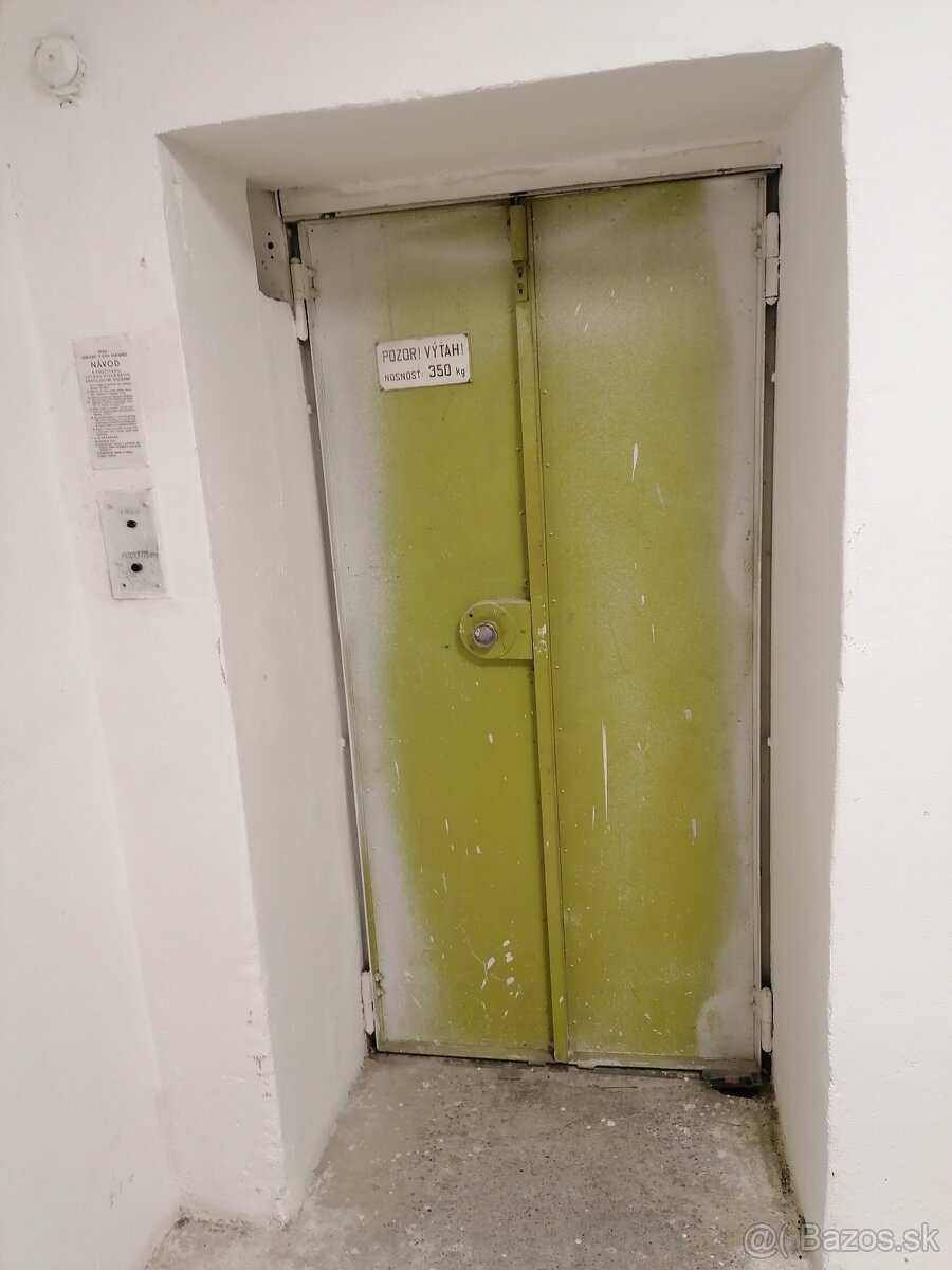 Predaj budovy pre obchod a služby v centre Nitry - 7