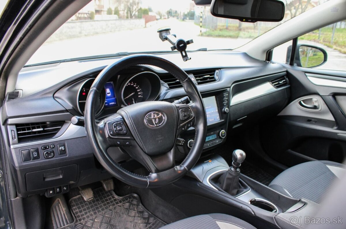 Toyota Avensis Combi 1.6 D-4D - 7