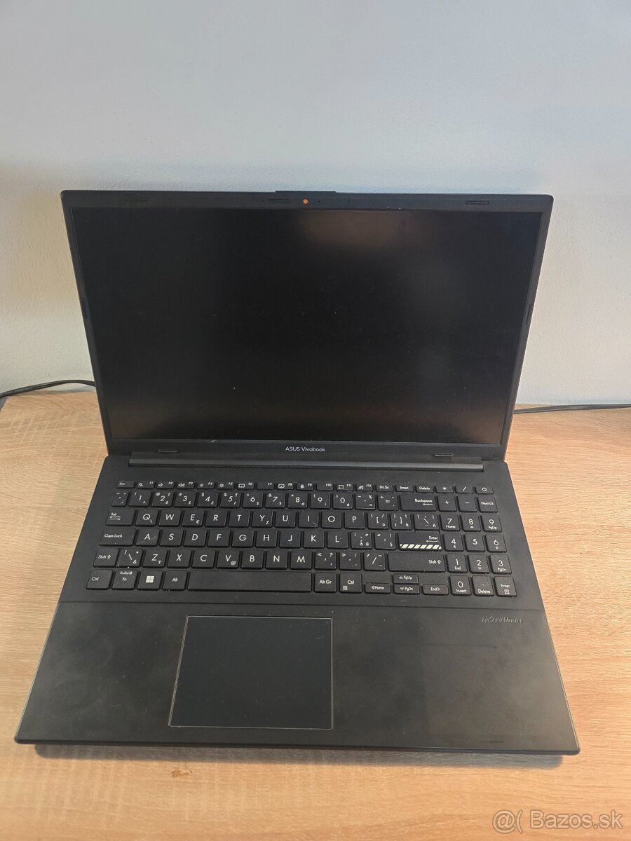 ASUS Vivobook Go 15 ako nový - 7