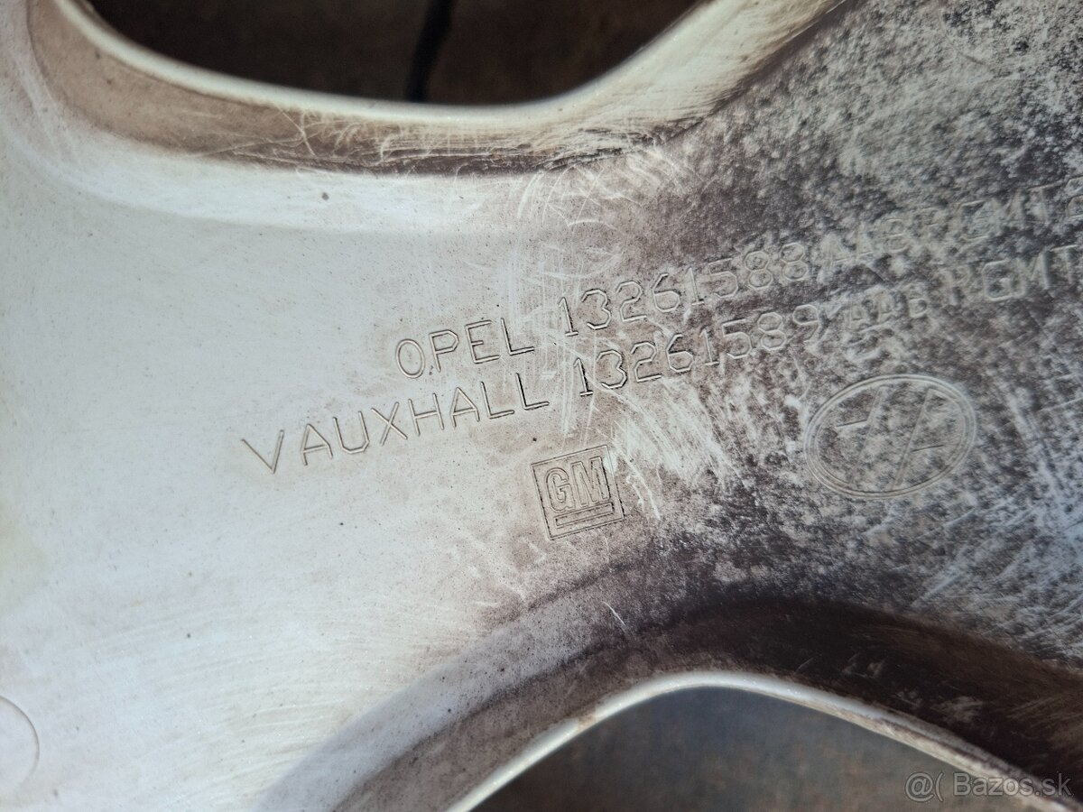 Predám orig.puklice Opel--R16 - 7