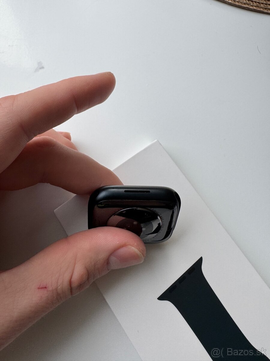 Apple watch 8 45mm - 7