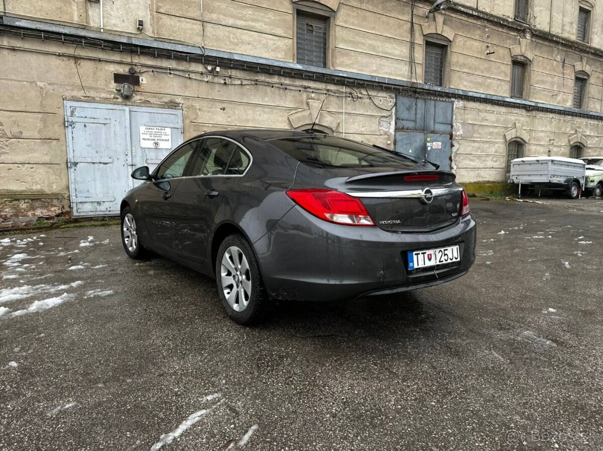Opel Insignia 2.0 CDTI - 7