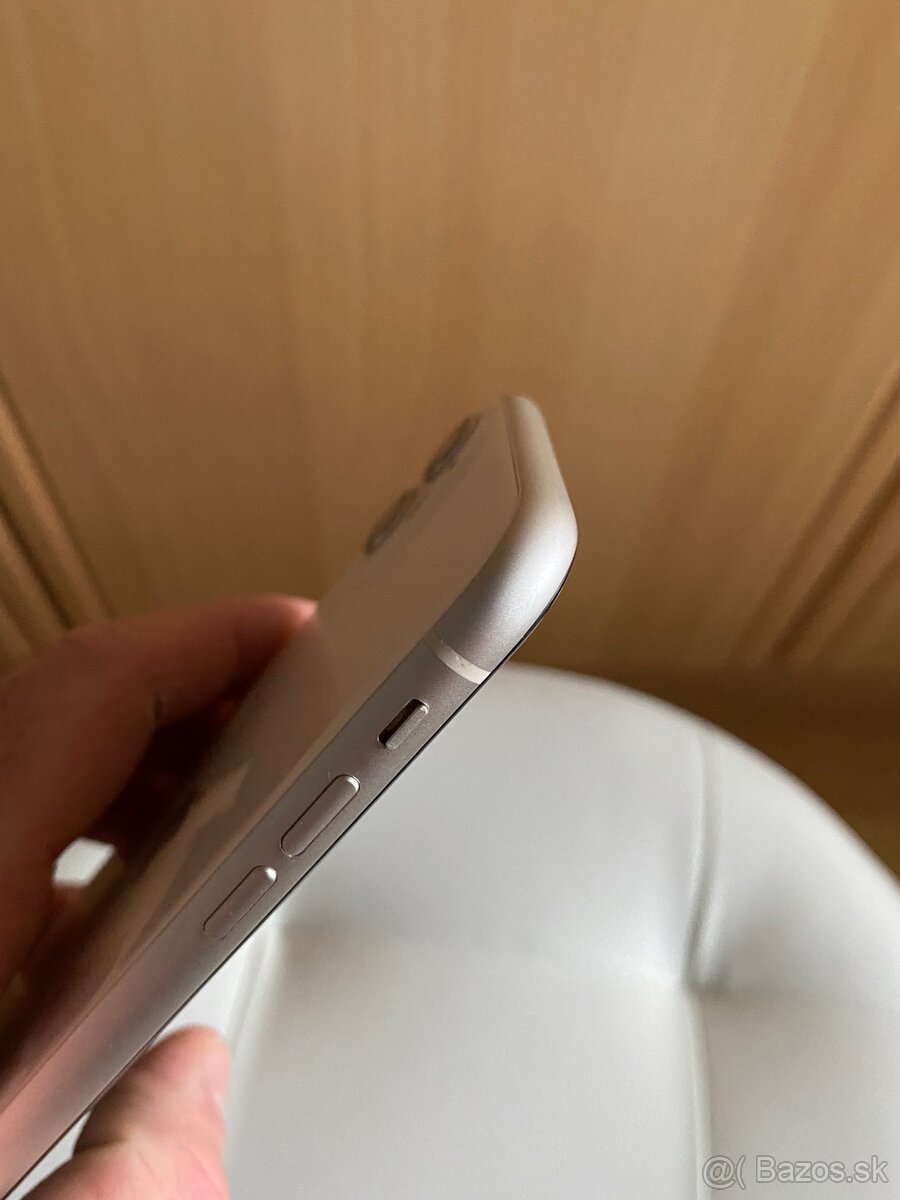 iPhone 11, White, 64GB - 7