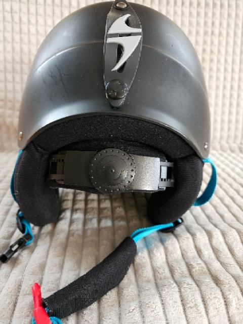 Predám lyže, prilbu, okuliare - 7