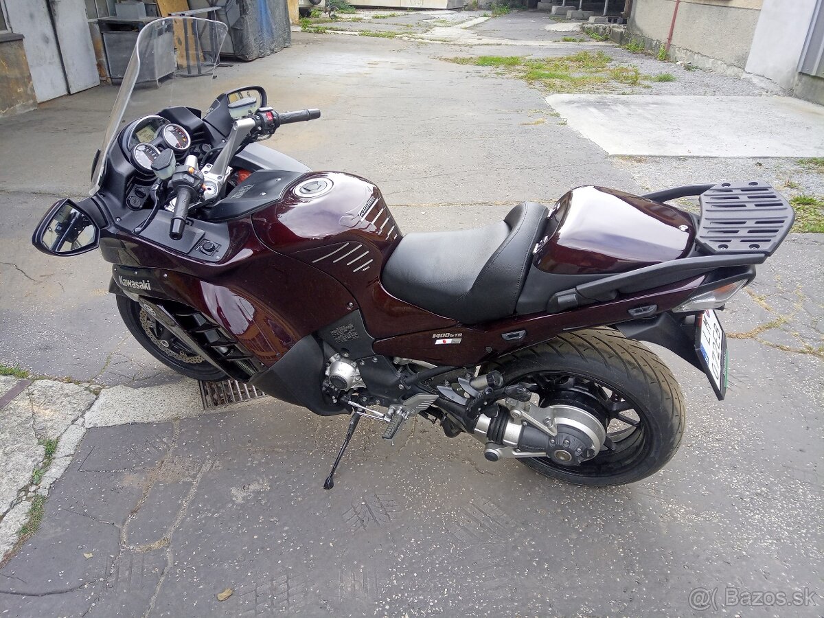 Kawasaki GTR 1400 - 7