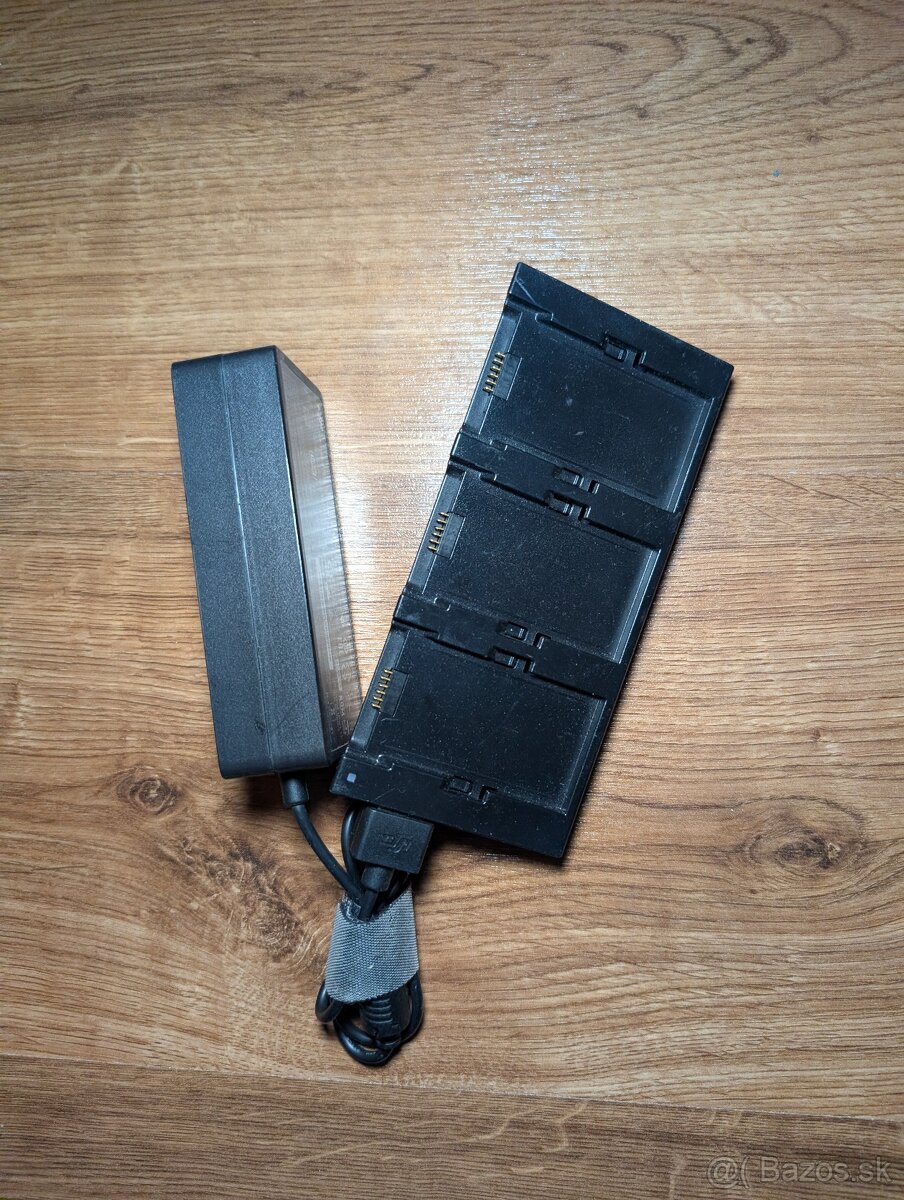 DJI Spark, DJI Spark nabíjací hub - 7