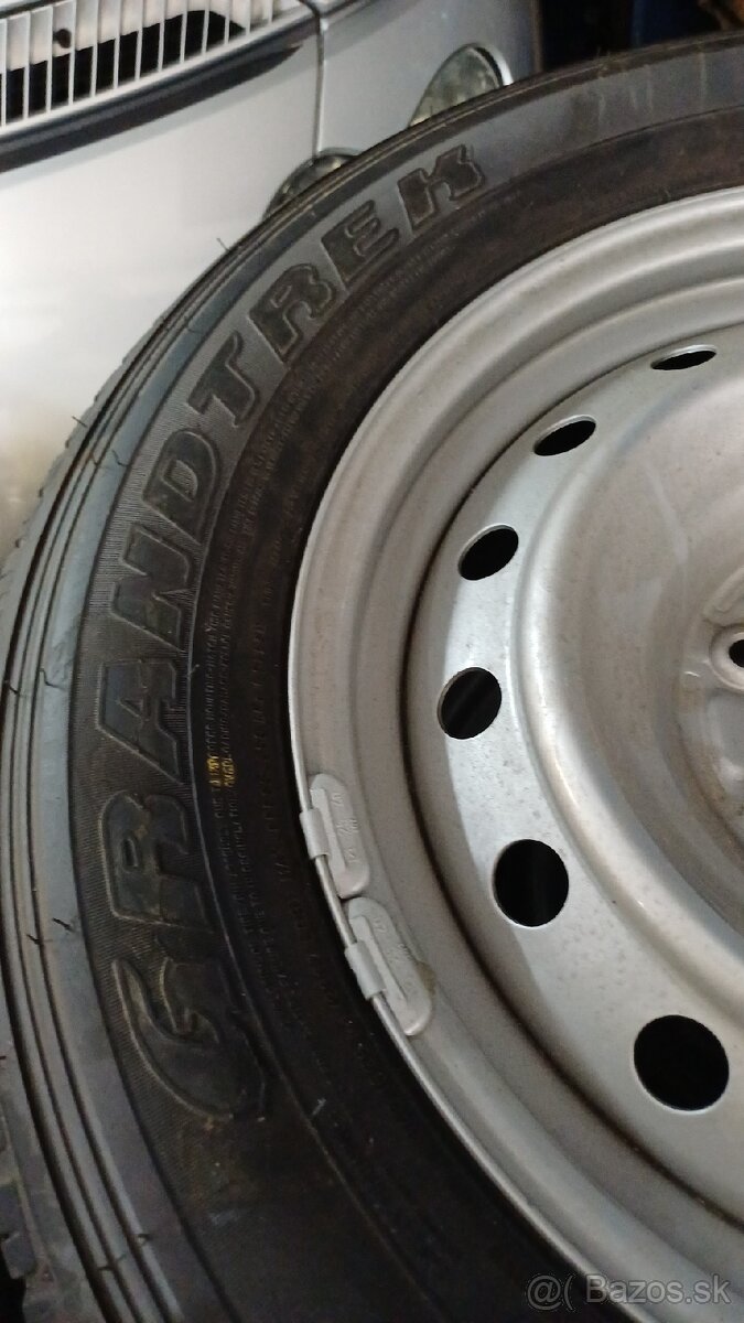 Isuzu D Max vaničky 2025 - 7