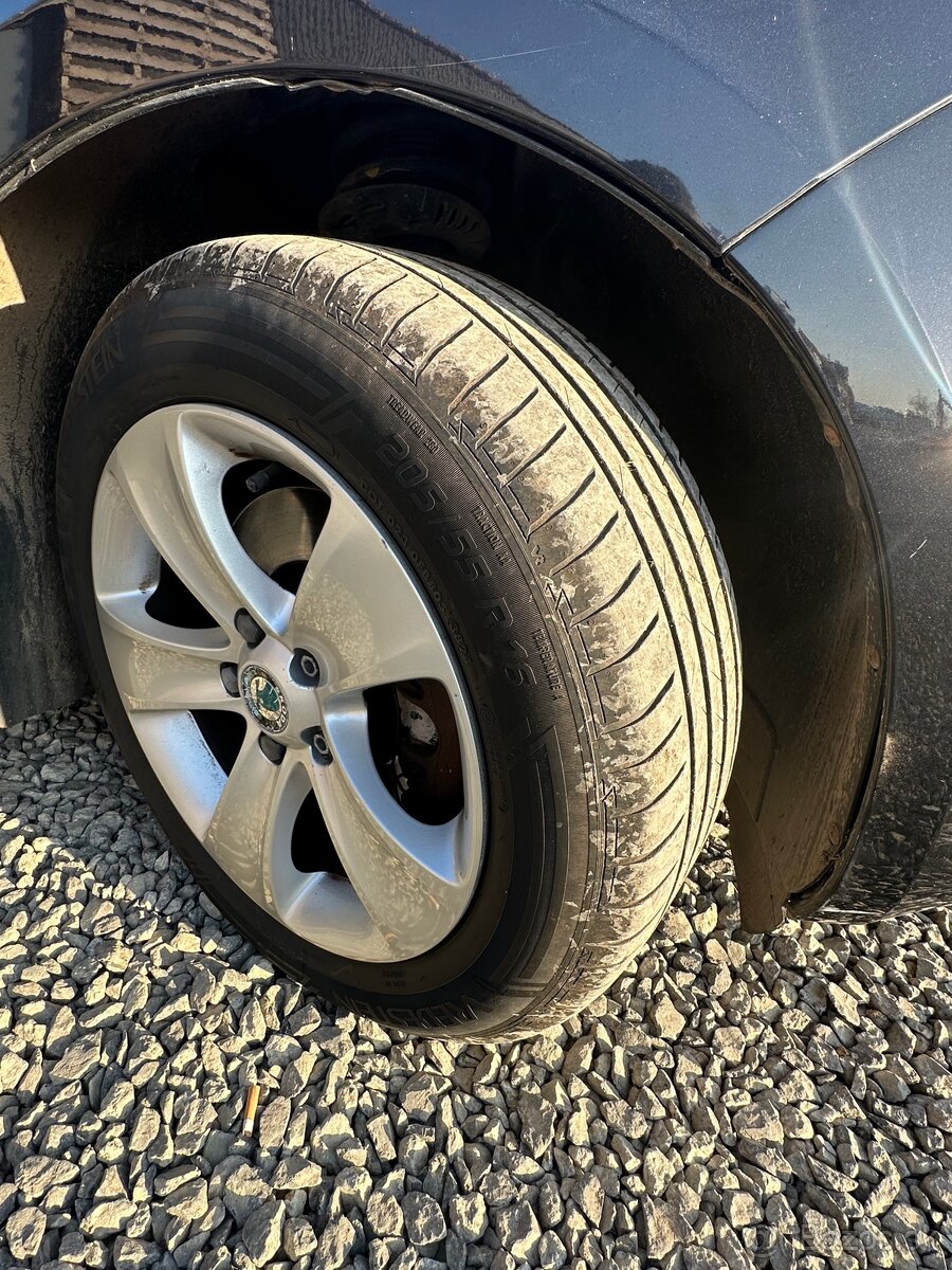 Škoda Superb 2011r 1,6 TDI - 7