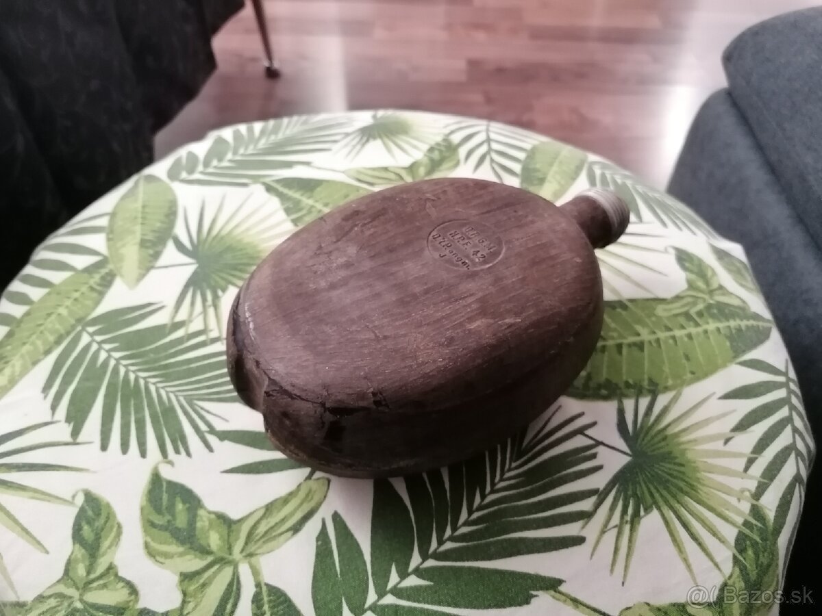 vojenska prilba,petrolejka,nádrž, flasa - 7