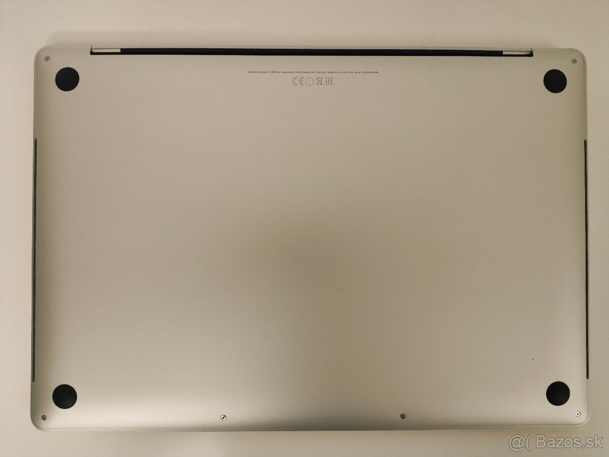 MacBook Pro 15 2016 | i7 • 16GB • 256GB SSD - 7