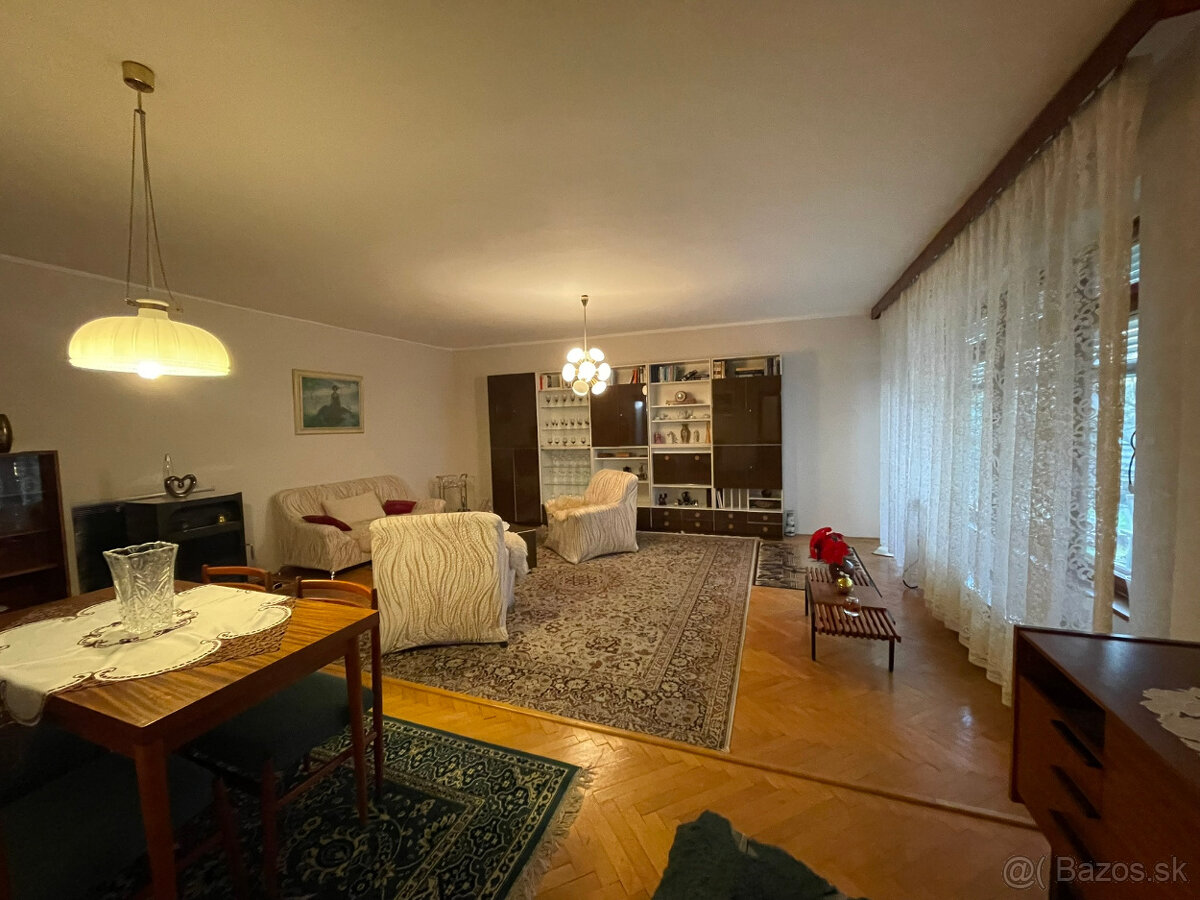 Krásny rodinný dom v krásnej lokalite Šaľa- ulica Jánošíkova - 7