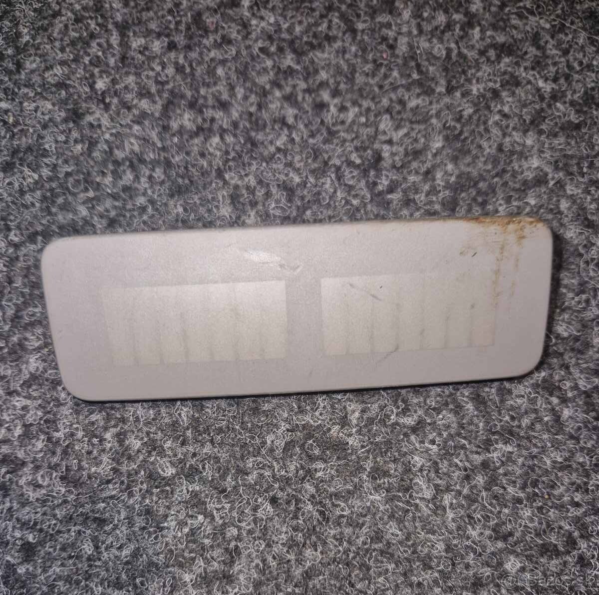 Tlačidlá, kastlík, reproduktory vW Touareg 7l - 7