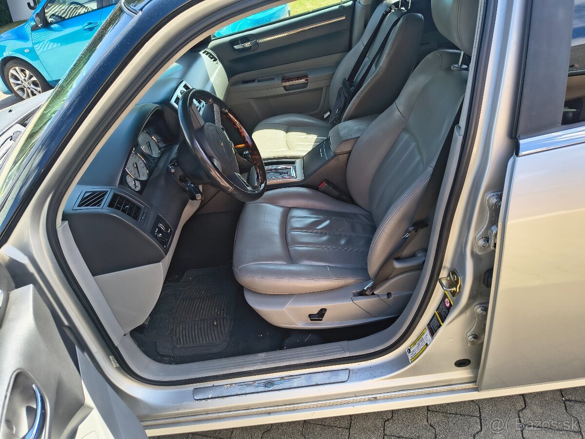 Chrysler 300c Touring - 7