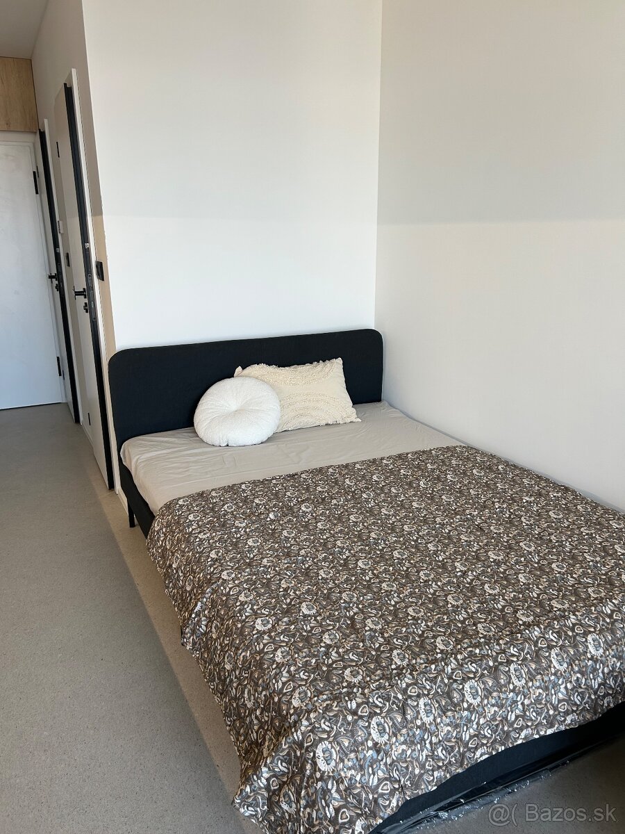 Moderná plne zariadená garsónka- Kysucká 16, Košice- Terasa - 7