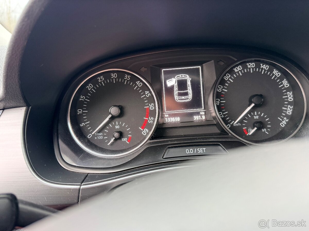 Škoda Fábia3 kombi 2017 133000km - 7