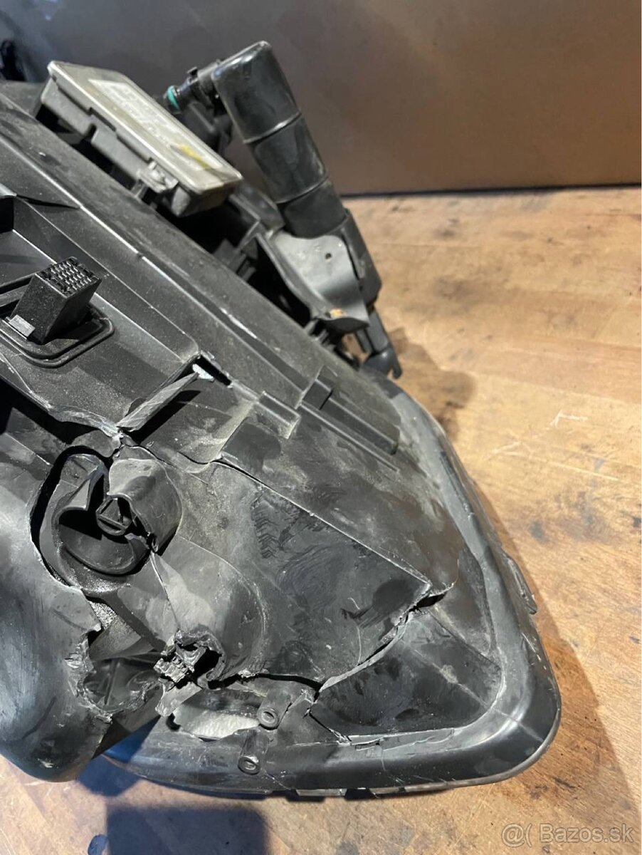 Predné svetlo Mercedes GLK X204 - 7