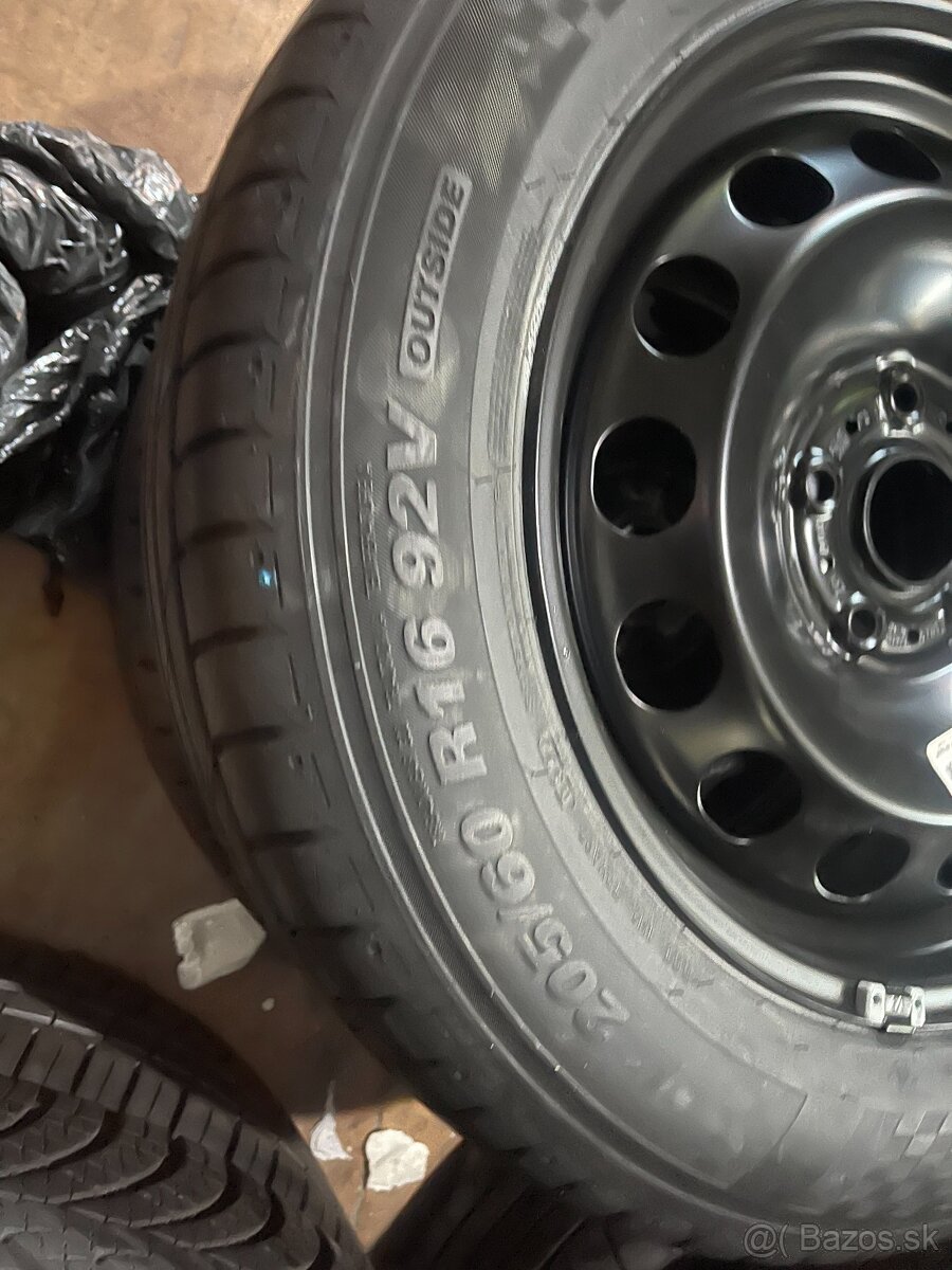 205/60r16 92V Kumho nové - 7