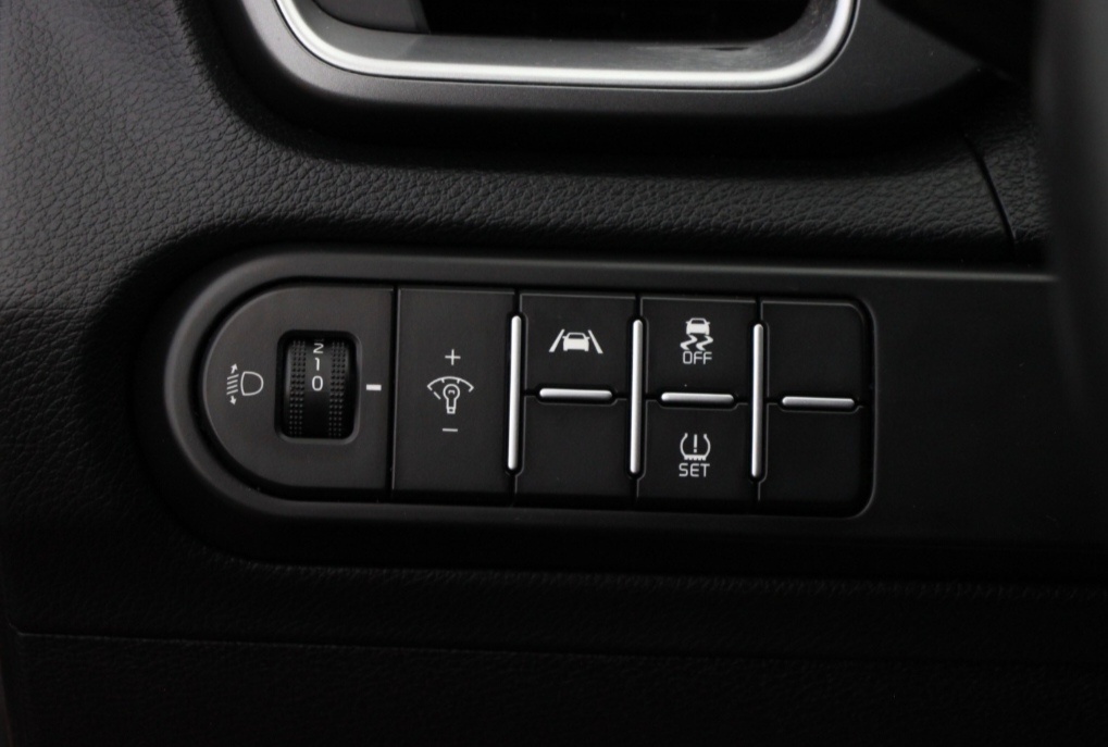 KIA CEED 1,6CRDi, 100kw, MHEV, r. v. 2022 - 7