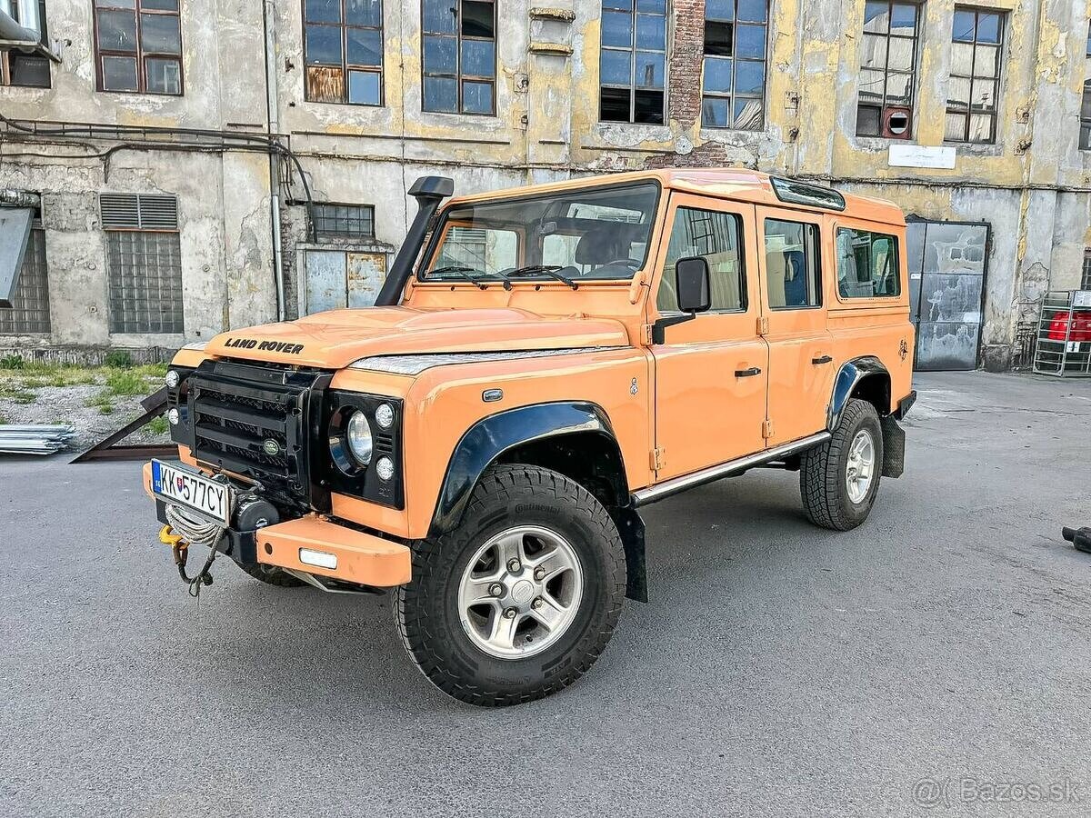 Land Rover Defender 110 2.4 SW SE - 7