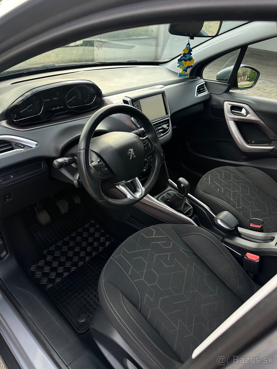 Peugeot 2008 - 7