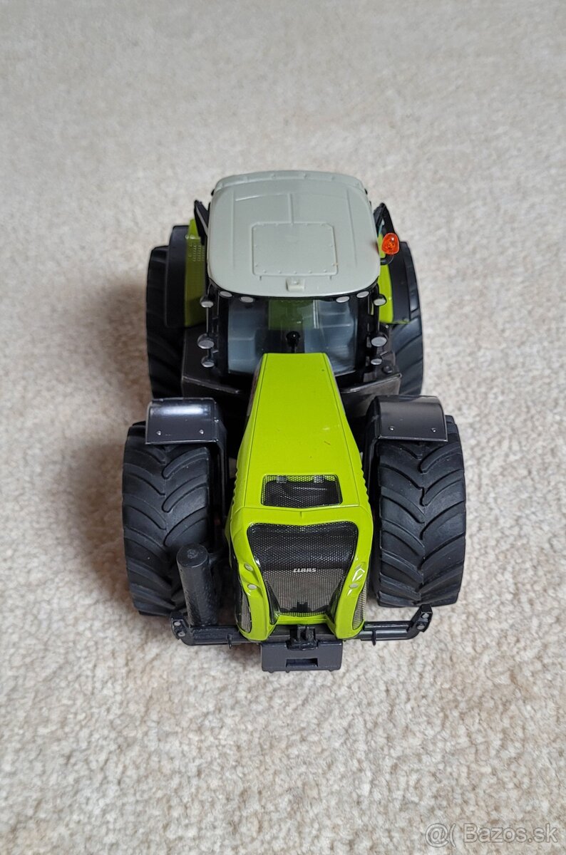 Siku traktor Claas Xerion 5000 1:32 - 7
