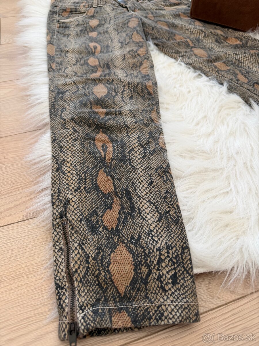 Dámske 3/4 nohavice s hadím vzorom, 36 - 7