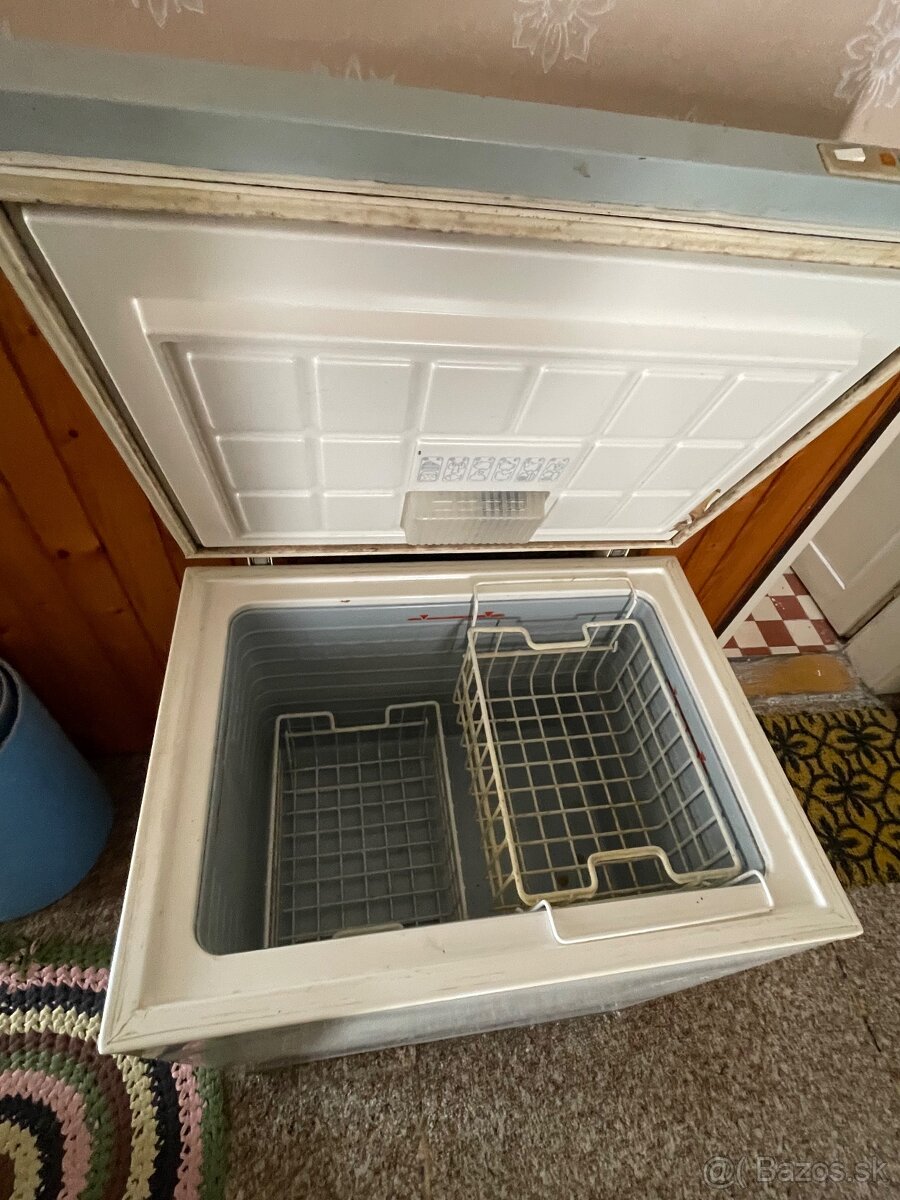 Predám chladničku s mrazákom + samostatný mrazák - 7