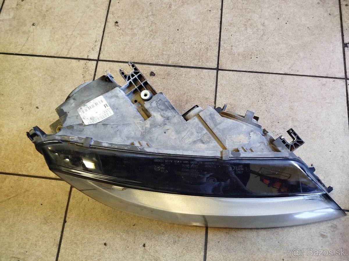 Predné svetlo Audi A7 4G - 7