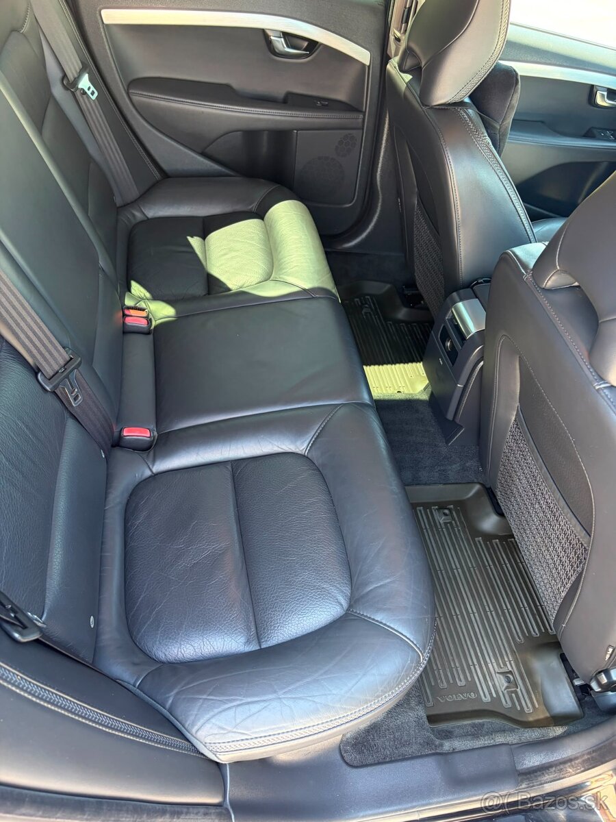 Predám volvo xc70 - 7