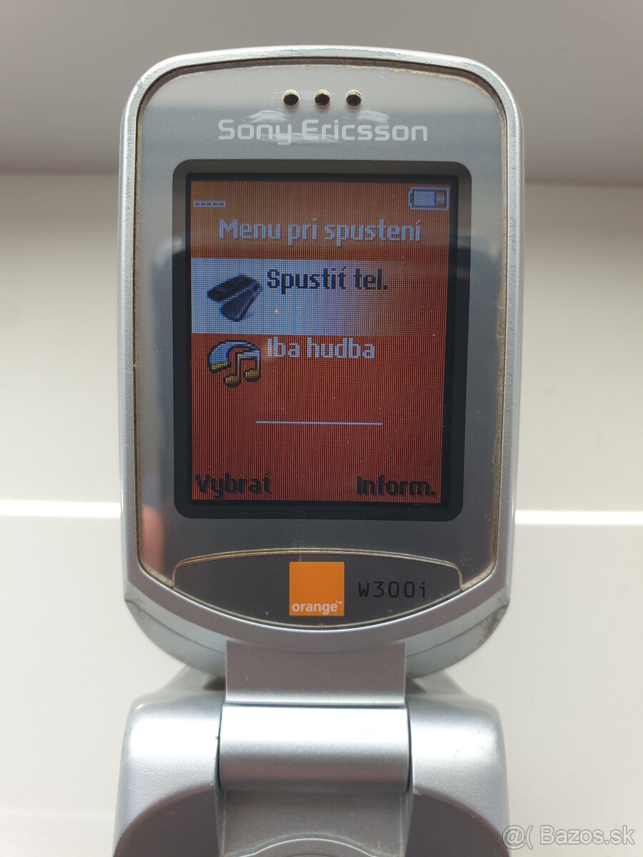 Sony Ericson W300i... - 7