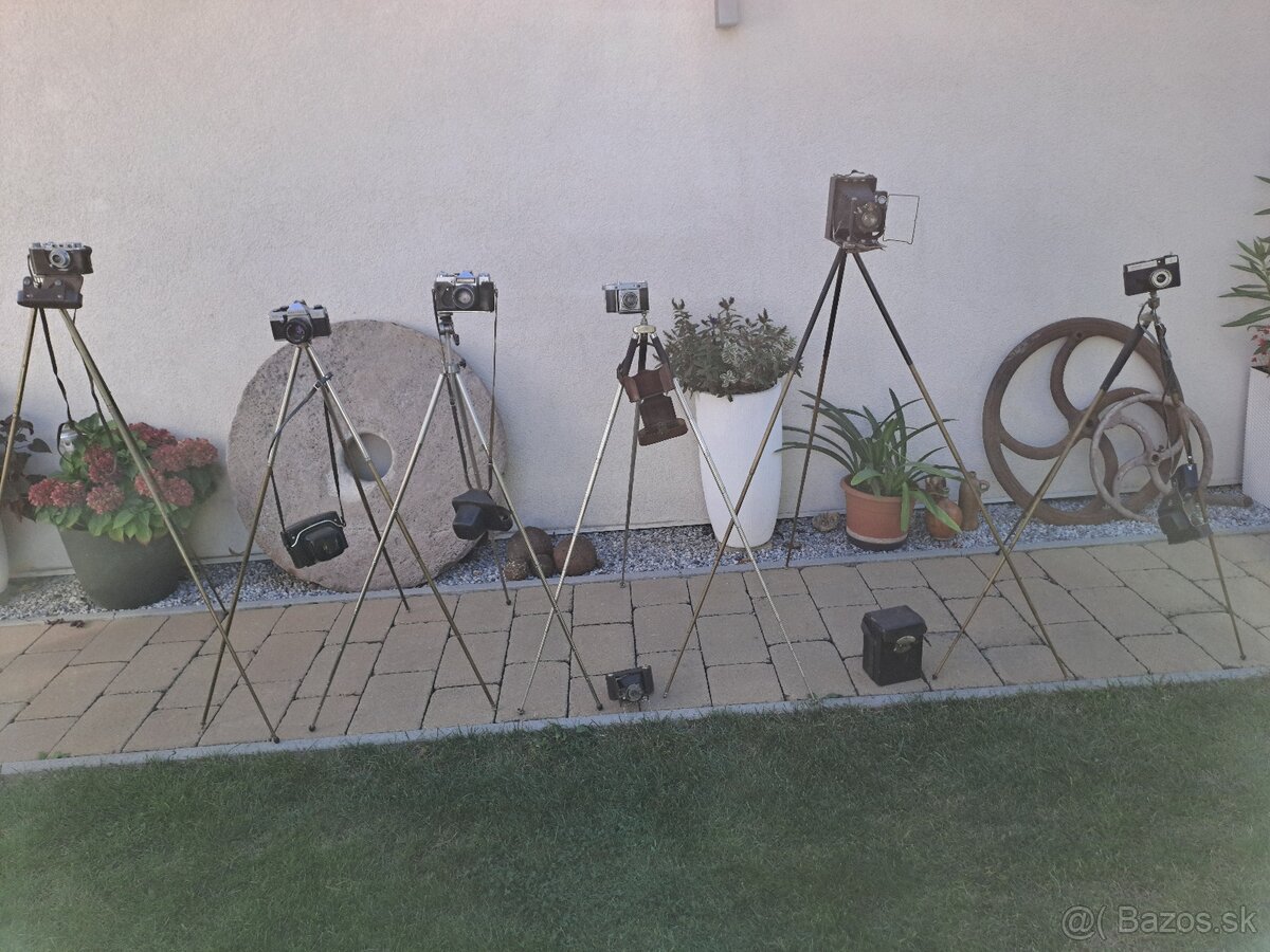 Stary fotoaparaty + stativ - 7