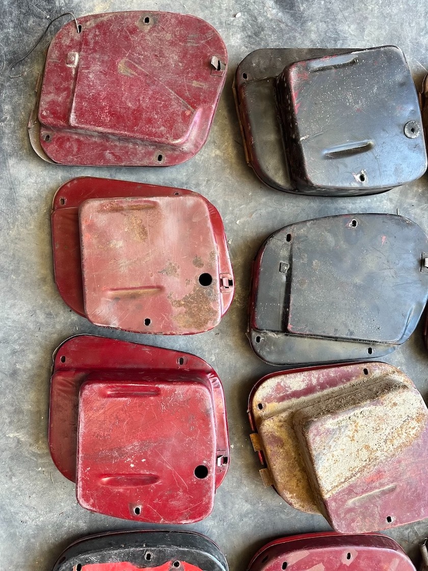 Predám pár kastlíky JAWA 250 350 panelka ČZ 175 - 7