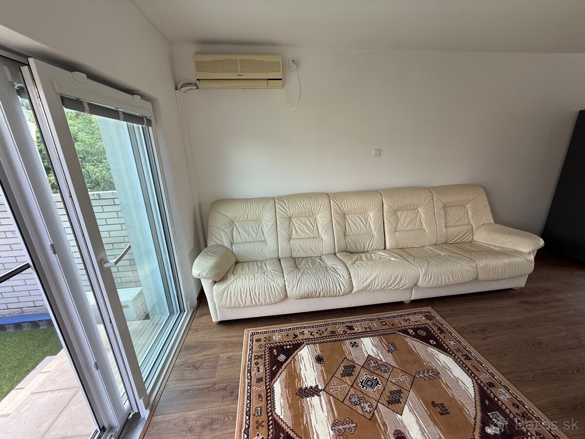 Prenájom 2 izbový byt Gavlovičova ulica Bratislava. - 7