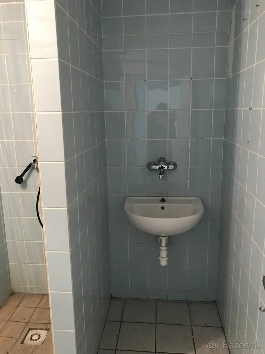 VÝROBNÉ PRIESTORY O VÝMERE 94 m2, KOŠICE - BARCA - 7