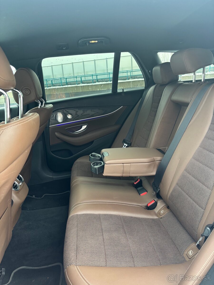 Mercedes-Benz E220d All-Terrain - 7