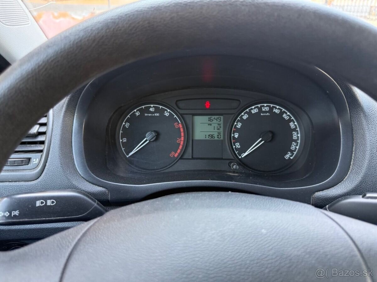 Skoda Fabia 2 1.4 MPI kombi modrá - 7