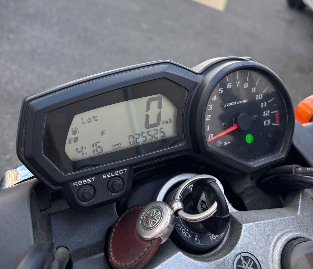 Yamaha Fazer 1000 - 7
