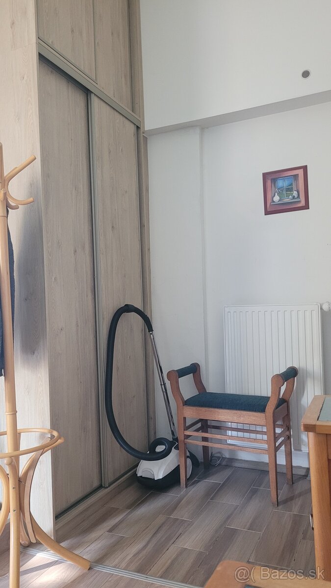Podnájom BA centrum pri Hrade, Samostatná Izba – foto 12