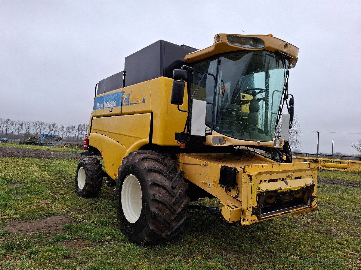 Predám kombajn New Holland CS 660 - 7