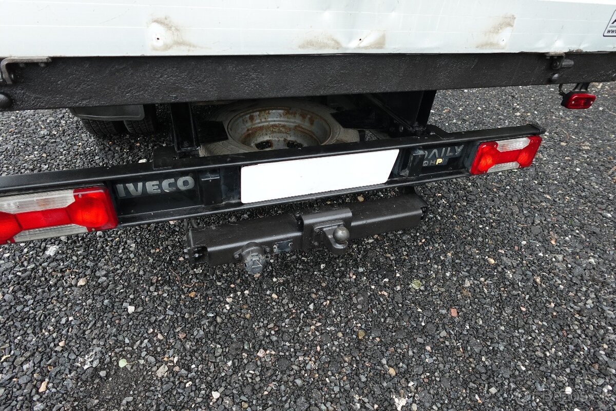 IVECO DAILY DVOJKABINA VALNÍK 7MÍST 3.0HPT - 7