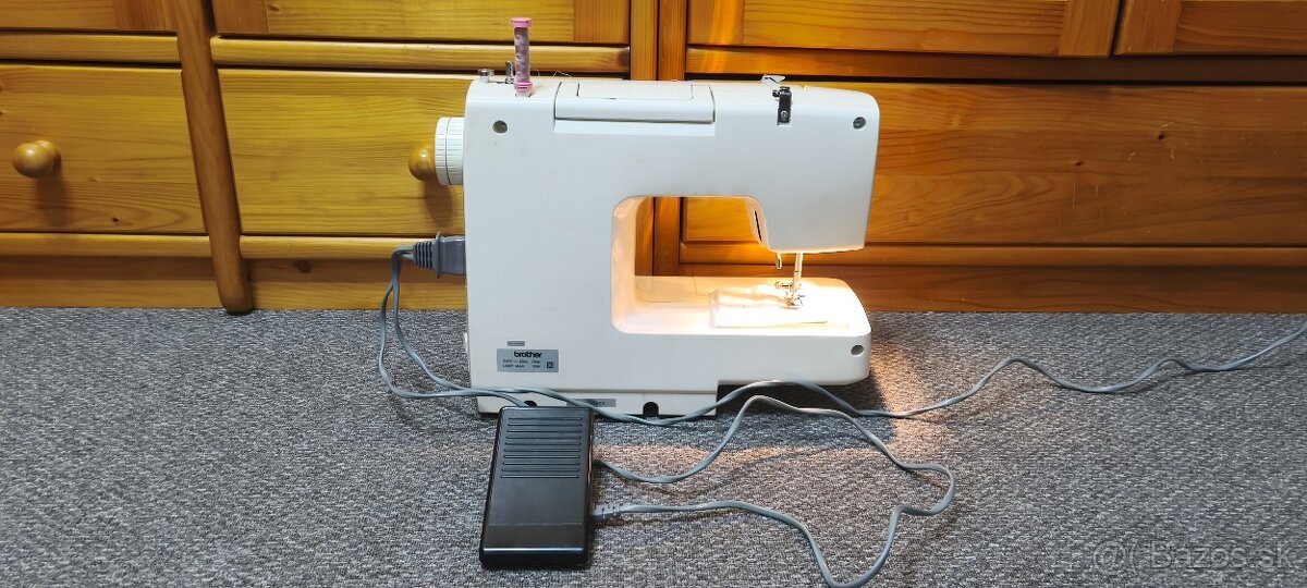 Predám šijací stroj Brother VX-1100+príslušenstvo - 7