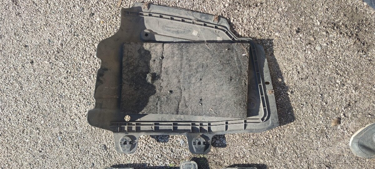 Octavia 3 Golf 7 Leon 3 kryt podvozku Audi A3 8V - 7