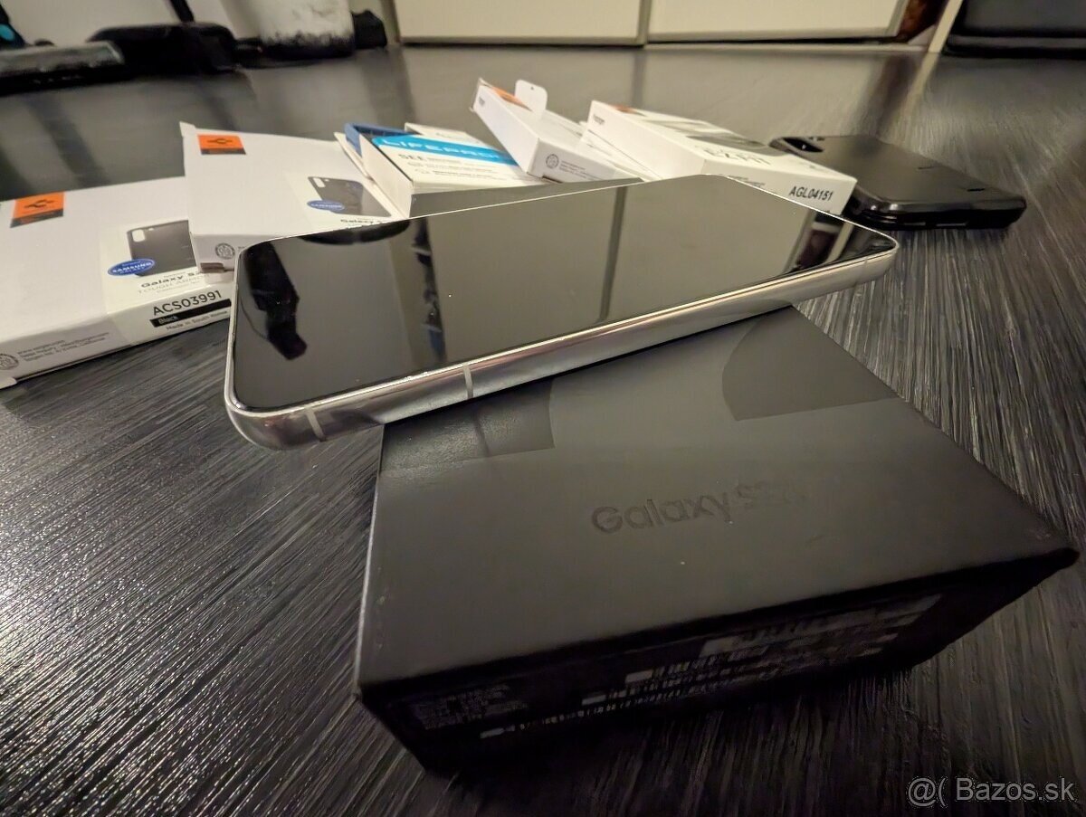 Samsung Galaxy S22 - 7