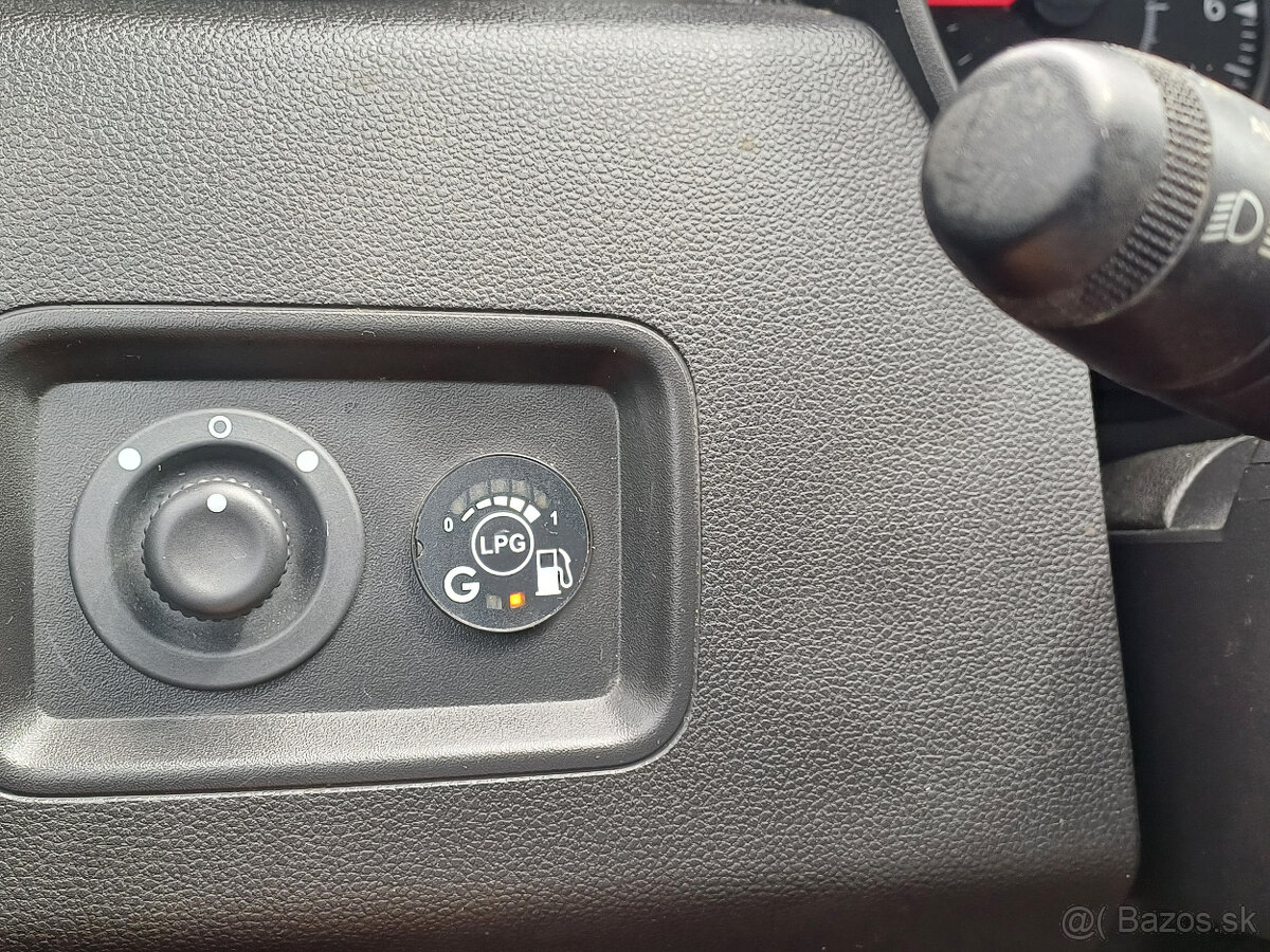 dacia duster 1,0i+LPG,67kw,r.v.2021,kup. v SR,manual.6 - 7