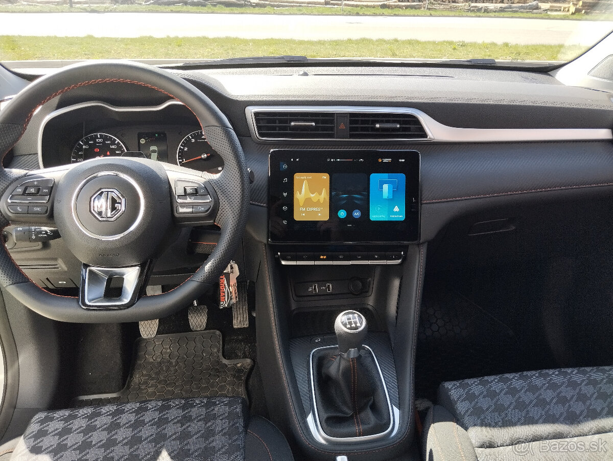 MG ZS ESSENTIAL PLUS , rok 2025 , 1400 km - 7